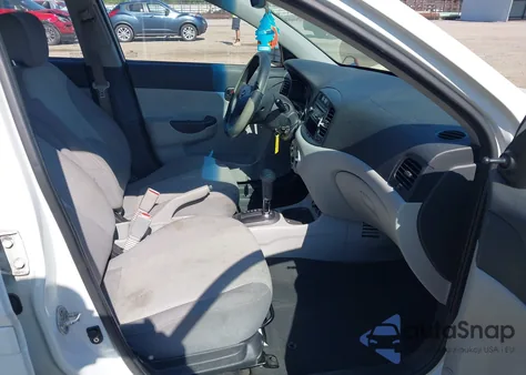 2009 Hyundai Accent Gls z USA, uszkodzony, nr VIN KMHCN46C19U367059